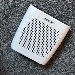 Bose Color Sounlink Bluetooth portable speaker